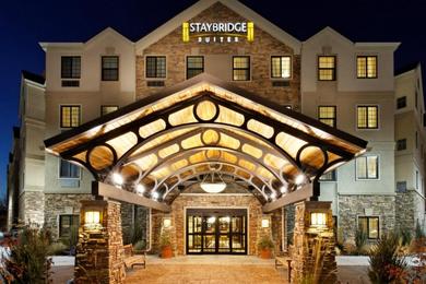 Отель Staybridge Suites Auburn Hills, an IHG Hotel