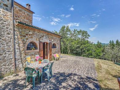 Дом отдыха Elegant holiday home in Castel Viscardo with terrace and bbq