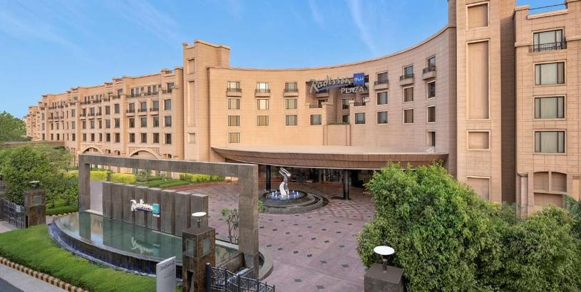Hotel Radisson Blu Plaza Delhi Airport