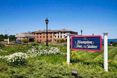 Отель Hampton Inn & Suites Petoskey