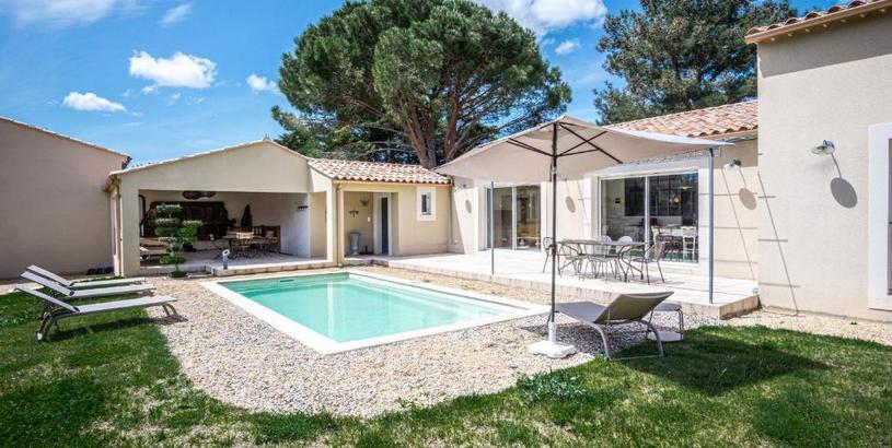 Holiday home Stunning house on the edge of the Luberon