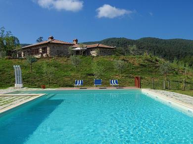 Holiday home Farmhouse in Passignano sul Trasimeno with pool