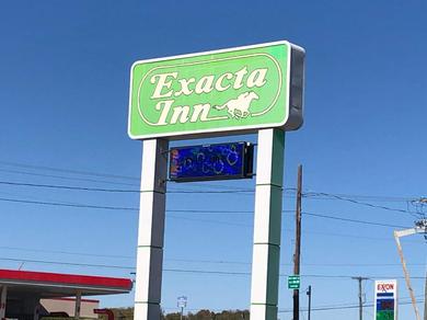 Отель Exacta Inn