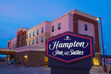 Отель Hampton Inn & Suites Bismarck Northwest