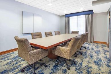 Hotel Wingate by Wyndham Indianapolis Airport Plainfield