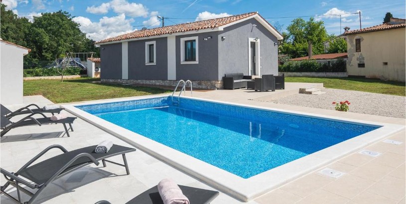 Holiday home Amazing Home In Malisi With Outdoor Swimming Pool, Wifi And 2 Bedrooms