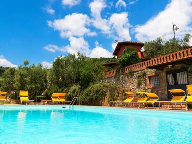 Holiday home Cozy apartment in Tuscan farmhouse with pool and spa