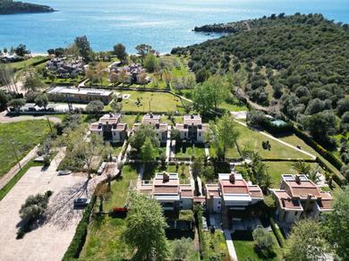 Вилла Escape to Paradise Experience Luxury and Serenity at Villa Elina in Sithonia