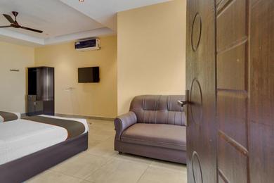 Hotel Collection O Hotel Simhadri