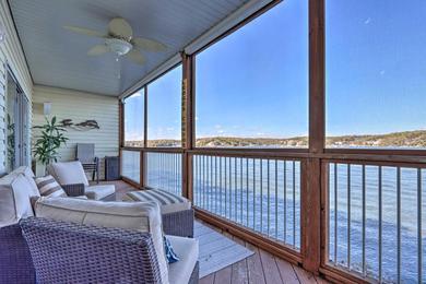 Apartments Modern Osage Beach Condo with 2 Porches and Lake Views