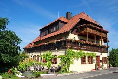 Отель Hotel & Gasthof zum Rödelseer Schwan