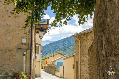 Апартаменты Quaint village stay surrounded by outdoor activity
