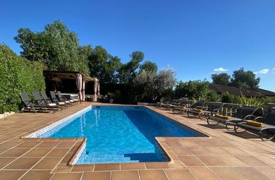 Villa Villa Sitges Ilusión 15 minutes by car from Sitges Sleeps 16 people XXL swimming pool