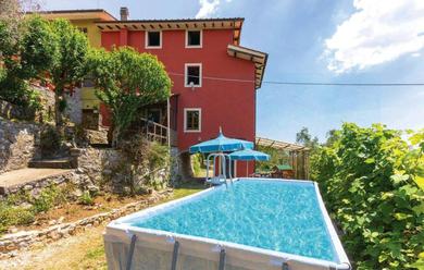 Holiday home 3 bedrooms house with enclosed garden and wifi at Gombitelli