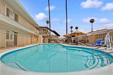 Hotel Super 8 by Wyndham Los Angeles-Culver City Area