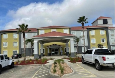 Hotel Heritage Inn and Suites