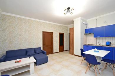 Cozy Apartment in a great location with Republic square