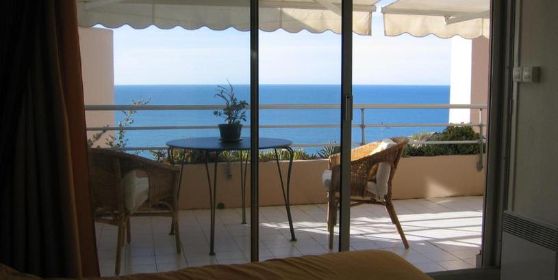 Apartments Luxury apartment facing the Mediterranean