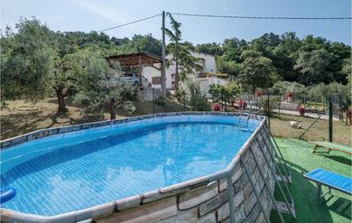 Дом отдыха Beautiful Home In Castelnuovo Di Farfa With Outdoor Swimming Pool, Wifi And 2 Bedrooms