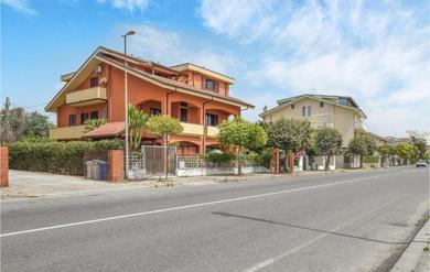 Апартаменты Nice apartment in Reggio di Calabria with 2 Bedrooms and WiFi