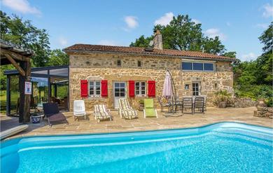 Holiday home Nice Home In Augignac With Private Swimming Pool, Outdoor Swimming Pool And Heated Swimming Pool