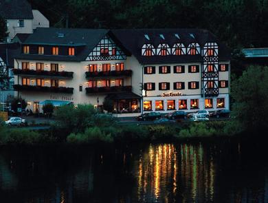 Отель Moselhotel & Restaurant Zur Traube GmbH