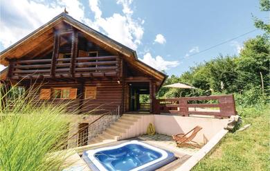 Holiday home Stunning Home In Krasic With 3 Bedrooms, Jacuzzi And Wifi