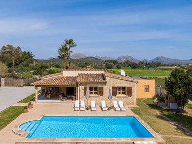 Villa Can Canavaret by SunVillas Mallorca
