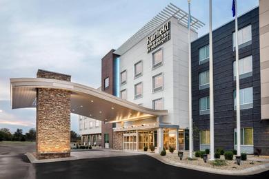 Отель Fairfield Inn & Suites by Marriott Kenosha Pleasant Prairie