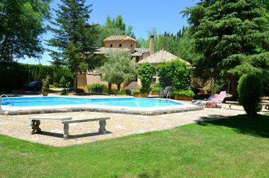 Holiday home Chalet rural en La Mancha con jardin y piscina privados