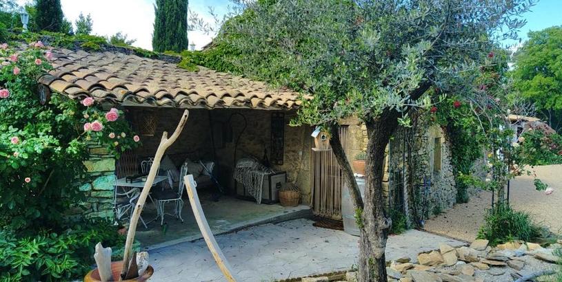 Апартаменты Gites de charme en provence occitane