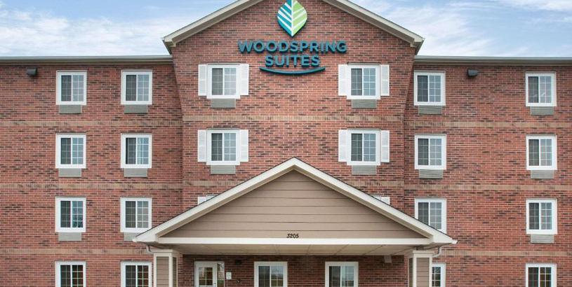 Отель WoodSpring Suites Columbus Urbancrest