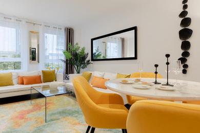 Apartments Explore the best of Londons West-End from an Exquisite Harrods Townhouse
