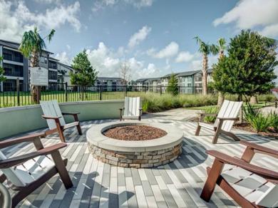 Apartments Savor This Scenic Locale + Relaxation & Serenity