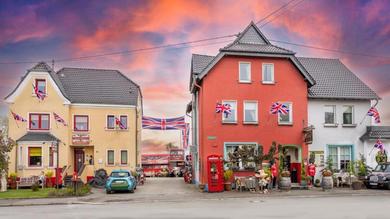 Отель The Little Britain Inn Themed Hotel One of a Kind In Europe
