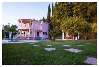 Вилла Private Villa's in NW Corfu with Pool