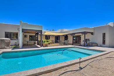 Вилла Luxury Arizona Adobe Villa Private Pool and Patio!