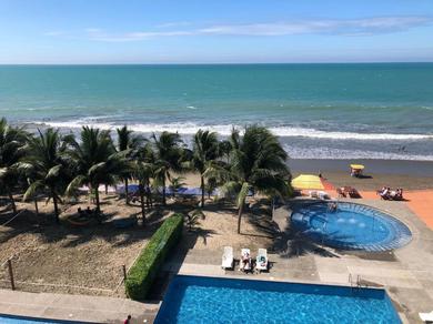 Апартаменты Departamentos frente al mar en Resort Playa Azul-Tonsupa