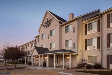 Отель Country Inn & Suites by Radisson, Bloomington-Normal Airport, IL