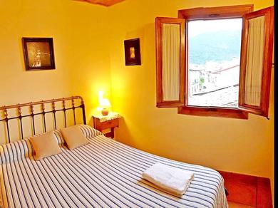 Дом отдыха House with 3 bedrooms in La Adrada with wonderful mountain view balcony and WiFi