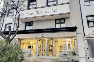Отель Cambria