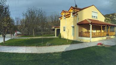 Дом отдыха Family House Near Motorway 6 Guests 3 Bedrooms
