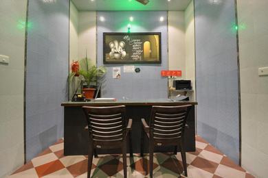 Hotel Super OYO Flagship Kapoor Guest House