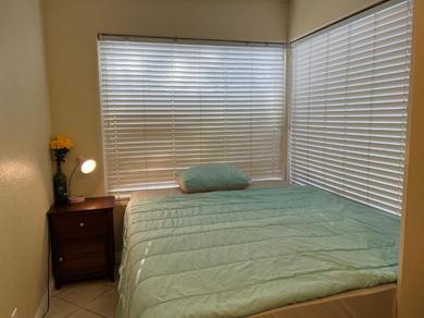 New bedroom queen size bed at Las Vegas for rent-4