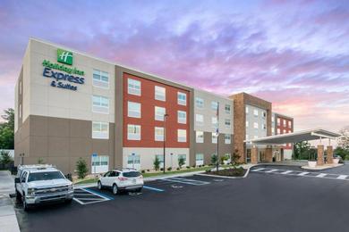 Отель Holiday Inn Express & Suites Alachua - Gainesville Area, an IHG Hotel
