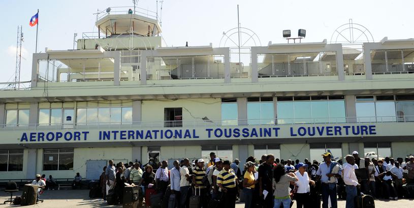 Аэропорт Туссен-Лувертюр (PAP), Порт-о-Пренс, Гаити