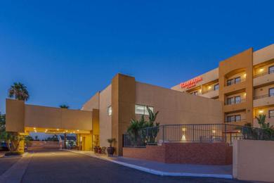 Отель Ramada Plaza by Wyndham Garden Grove/Anaheim South