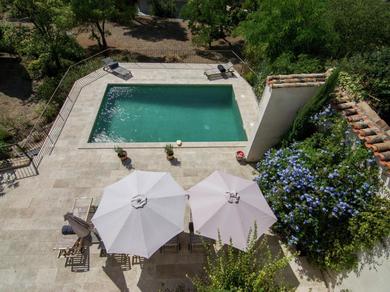 Villa Commodious Villa in Campagnan with Swimming Pool