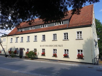 Отель Kottmarschenke - Gästezimmer und Ferienwohnung am Kottmar