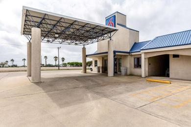 Hotel Motel 6 Port Lavaca, TX